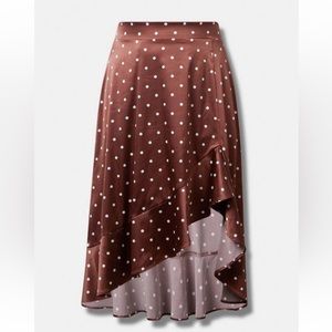 Torrid size 2 silky skirt